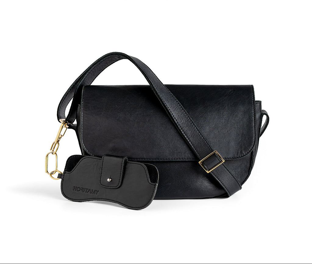 [AW45] Black Leather Crossbody Bag