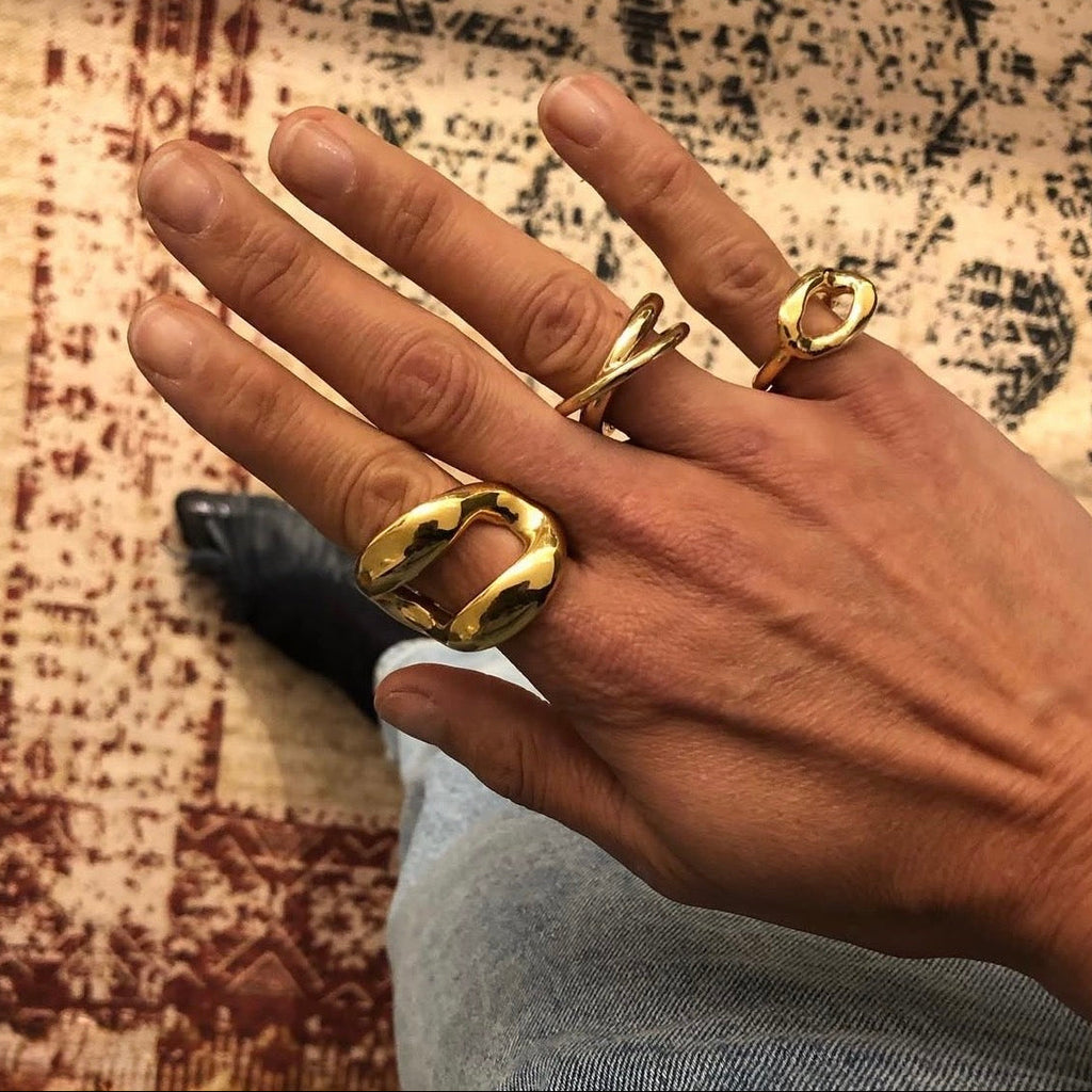 Crossover Ring