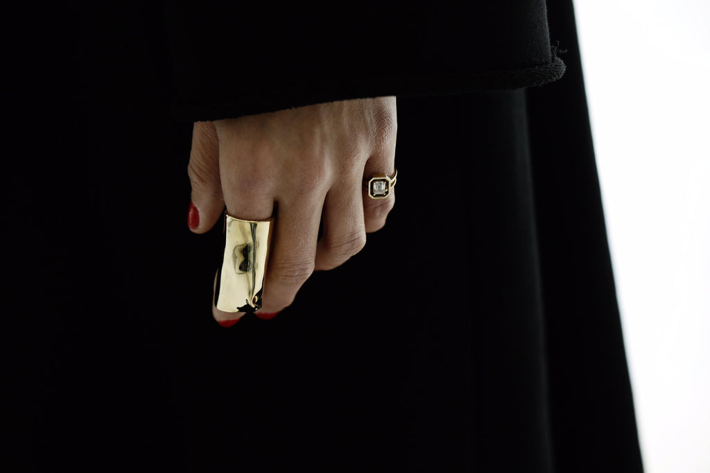 Dented  knuckle  Ring