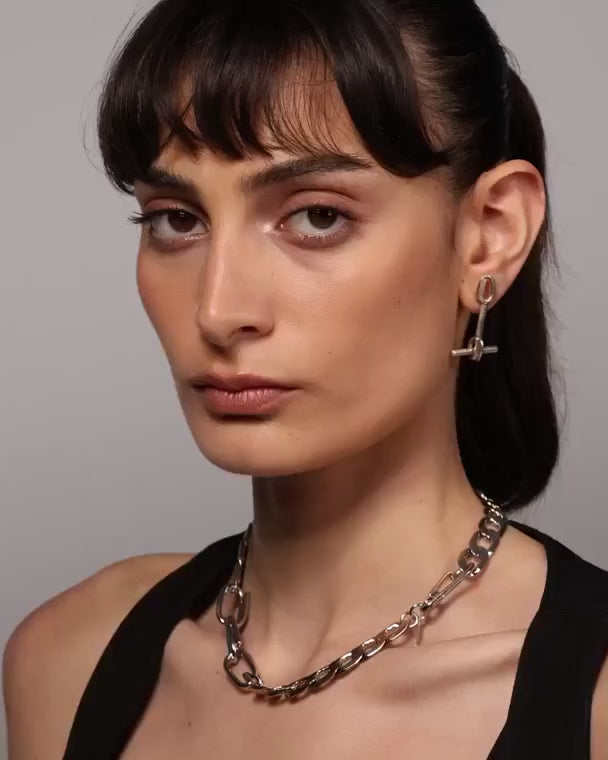 Linked Theory T-bar Earrings