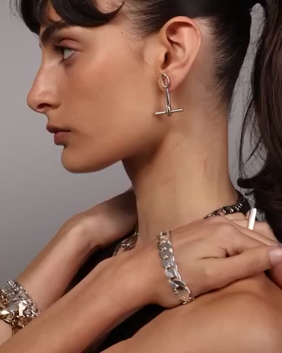 Linked Theory T-bar Earrings